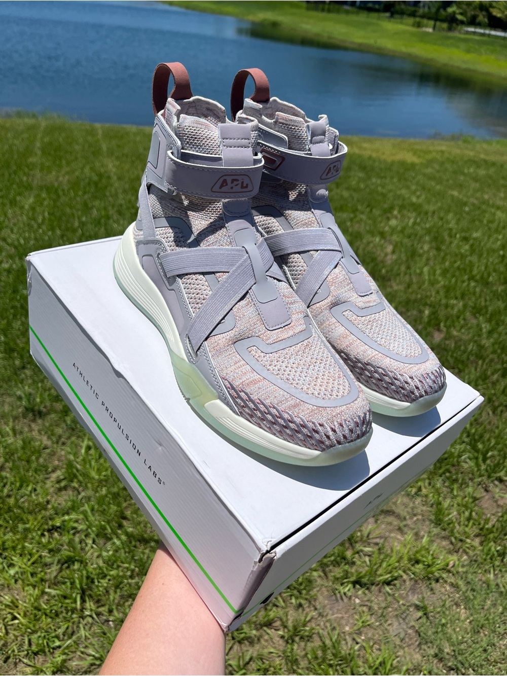 NWT APL Super Future Knit Mid-Top Sneakers in Beige & Light Gray Mens 10/W 11.5
